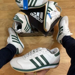 Adidas Clásicas Líneas Verdes